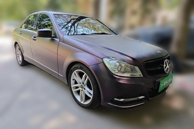 Used Mercedes-Benz C-Class 2013 C 260 Elegant Grand Edition Front Right 45 Deg