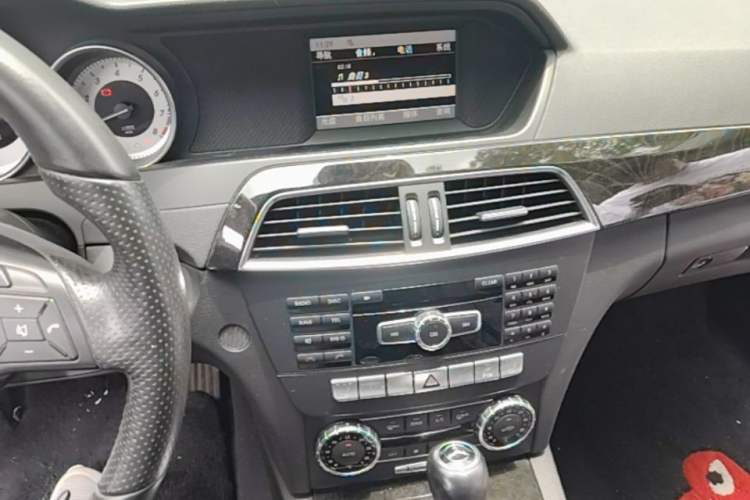 Used Mercedes-Benz C-Class 2013 C 260 CGI Fashion Model Audio And AC Panel
