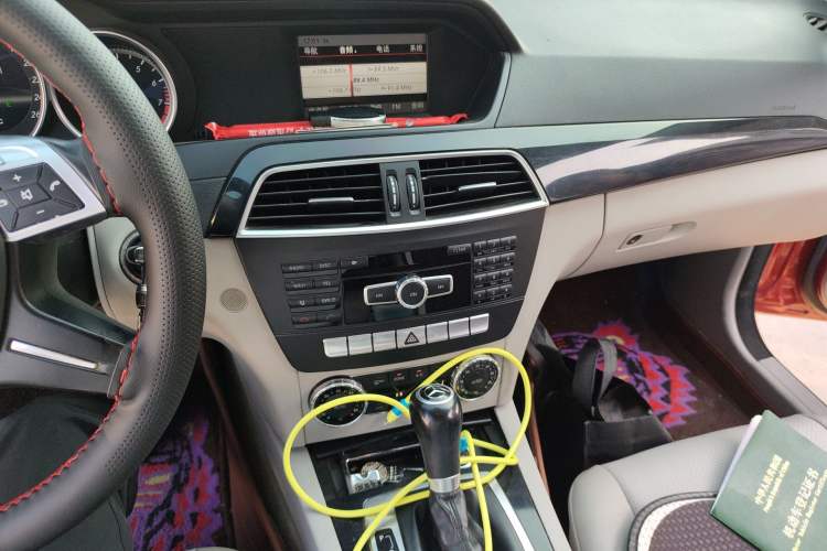 Used Mercedes-Benz C-Class 2013 C 180 Classic Grand Edition Audio And AC Panel