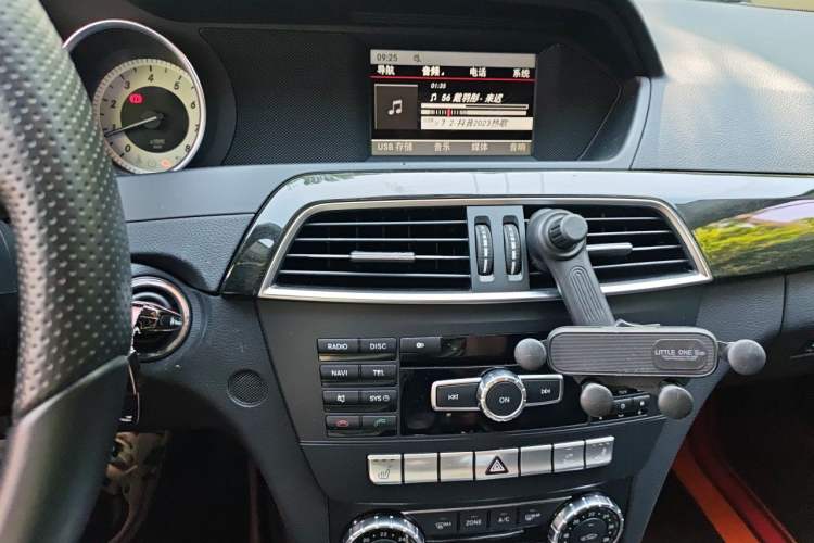 Used Mercedes-Benz C-Class 2013 C 260 Fashion Edition Grand Edition Audio And AC Panel
