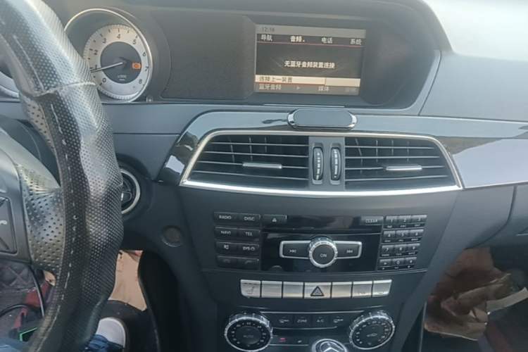 Used Mercedes-Benz C-Class 2013 C 260 Fashion Edition Grand Edition Audio And AC Panel