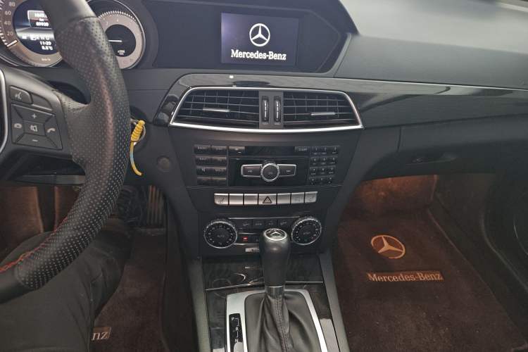 Used Mercedes-Benz C-Class 2013 C 260 CGI Fashion Model Audio And AC Panel