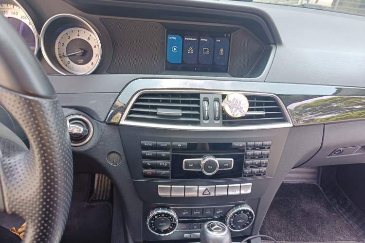 Used Mercedes-Benz C-Class 2013 C 260 CGI Fashion Model Audio And AC Panel