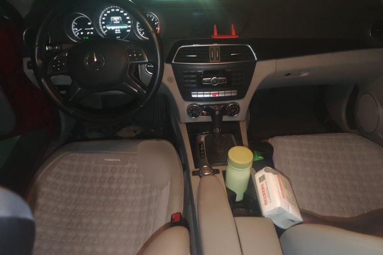 Used Mercedes-Benz C-Class 2013 C 180 CGI Classic Center Console