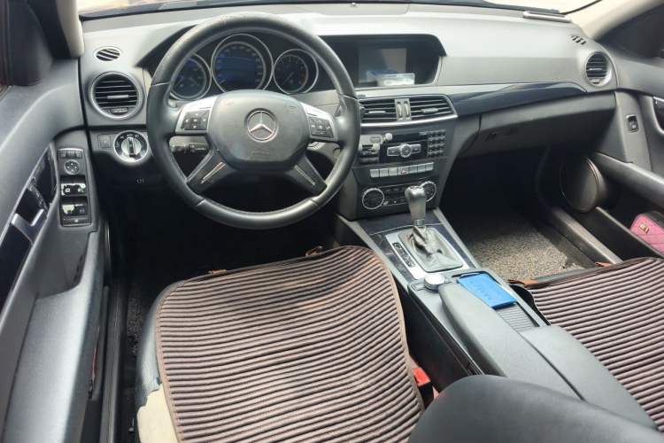 Used Mercedes-Benz C-Class 2013 C 180 Classic Grand Edition Center Console