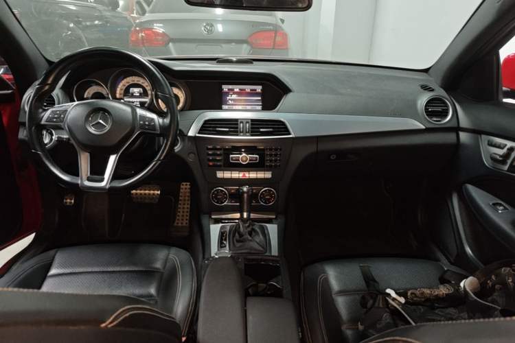 Used Mercedes-Benz C-Class 2013 C 180 Coupe Center Console