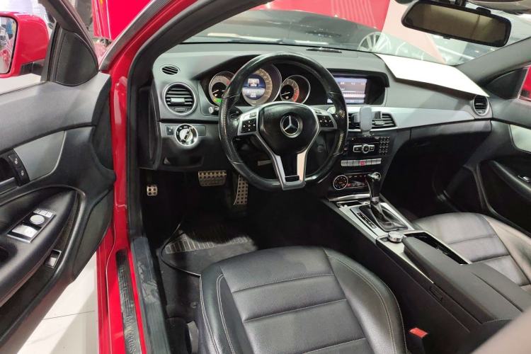 Used Mercedes-Benz C-Class 2013 C 180 Coupe Center Console