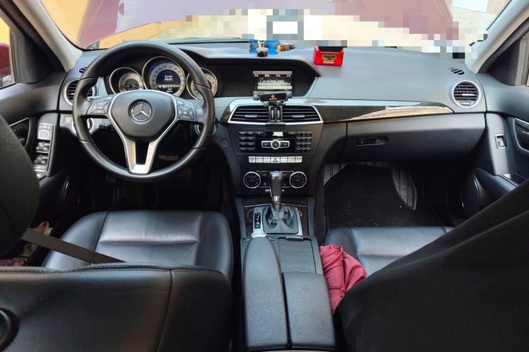 Used Mercedes-Benz C-Class 2013 C 260 CGI Fashion Model Center Console