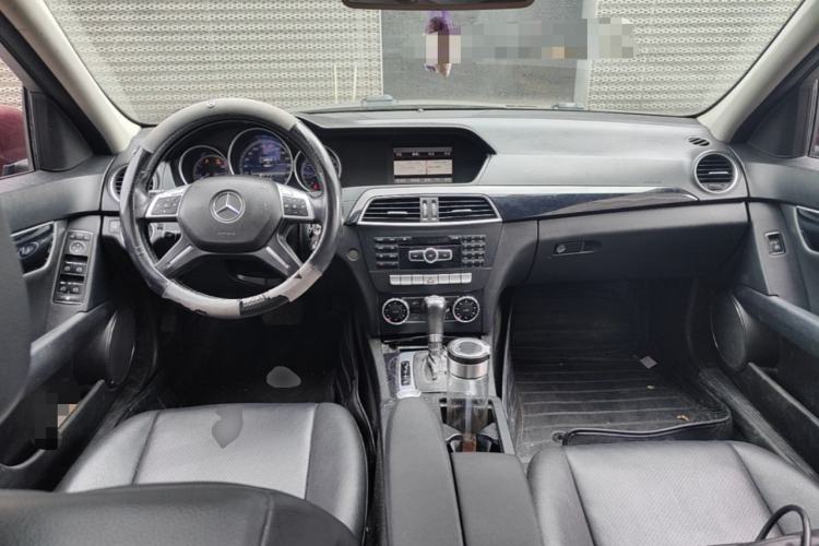 Used Mercedes-Benz C-Class 2013 C 180 CGI Classic Center Console