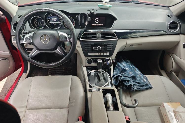Used Mercedes-Benz C-Class 2013 C 180 Classic Grand Edition Center Console