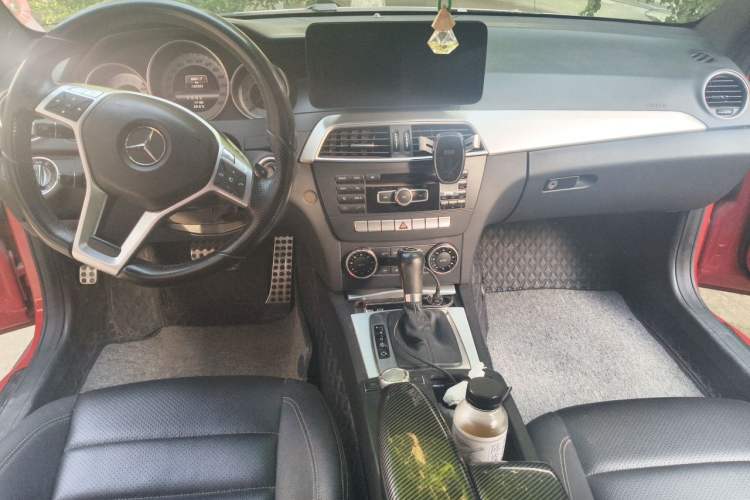 Used Mercedes-Benz C-Class 2013 C 180 Coupe Center Console