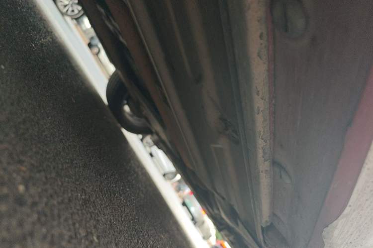 Used Mercedes-Benz C-Class 2013 C 300 Sport Grand Edition Chassis Front Left