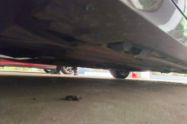 Used Mercedes-Benz C-Class 2013 C 180 CGI Classic Chassis Front Left