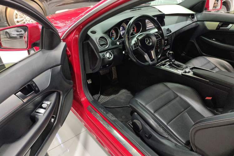 Used Mercedes-Benz C-Class 2013 C 180 Coupe Driver Seat