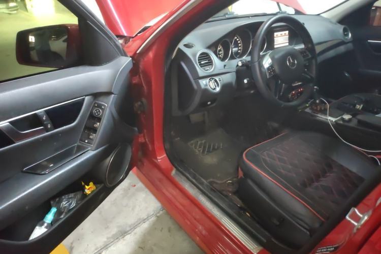 Used Mercedes-Benz C-Class 2013 C 180 Classic Grand Edition Driver Seat