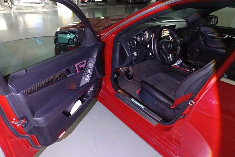 Used Mercedes-Benz C-Class 2013 C 300 Sport Grand Edition Driver Seat