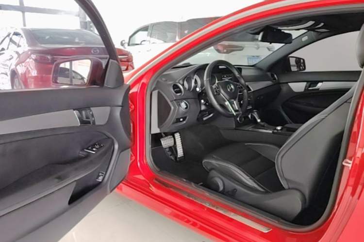 Used Mercedes-Benz C-Class 2013 C 180 Coupe Driver Seat