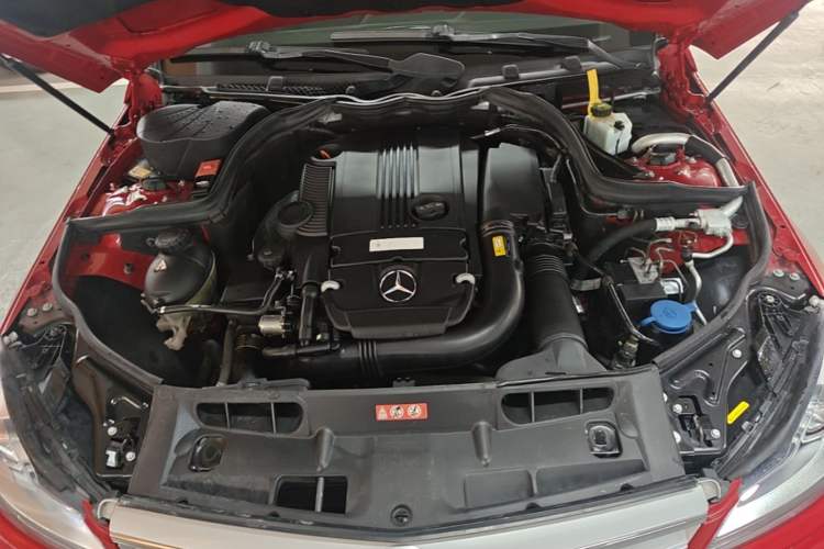 Used Mercedes-Benz C-Class 2013 C 260 CGI Fashion Model Engine Bay