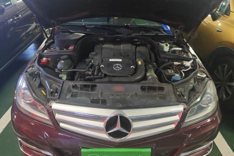 Used Mercedes-Benz C-Class 2013 C 260 CGI Fashion Model Engine Bay