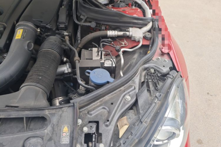 Used Mercedes-Benz C-Class 2013 C 180 Coupe Engine Bay Left