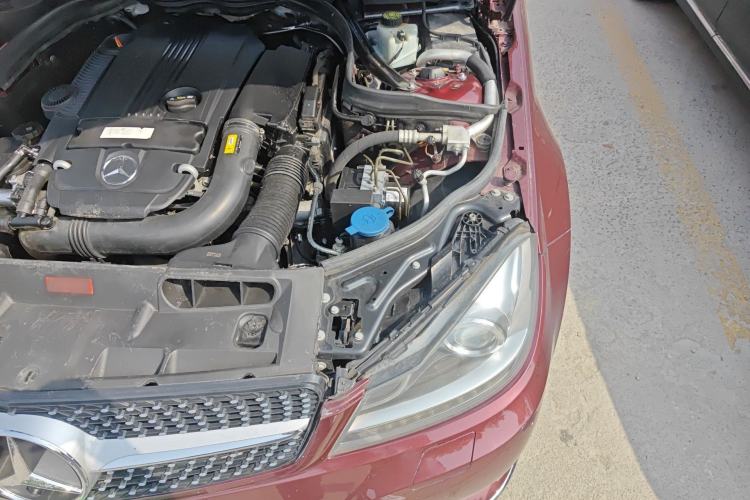 Used Mercedes-Benz C-Class 2013 C 260 CGI Fashion Model Engine Bay Left