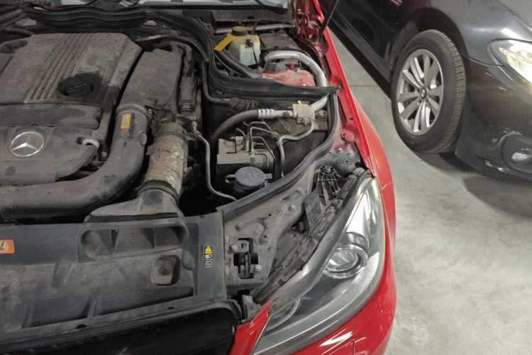 Used Mercedes-Benz C-Class 2013 C 180 Coupe Engine Bay Left