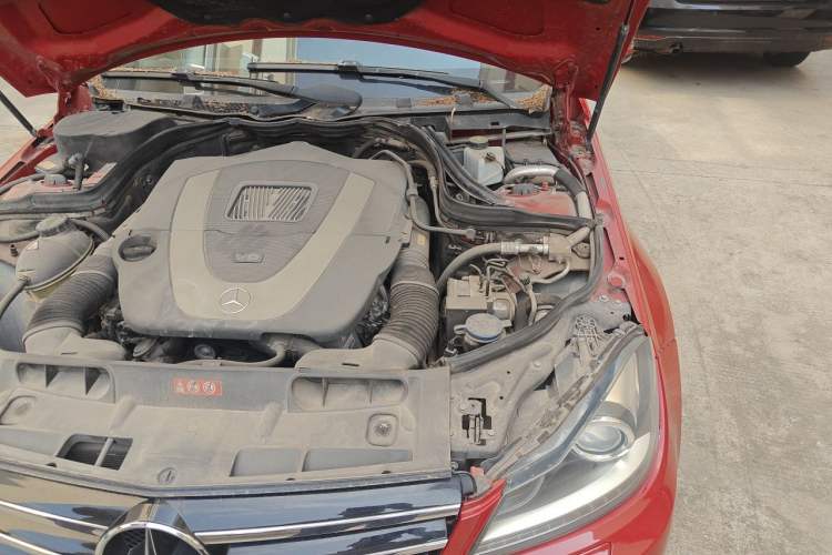 Used Mercedes-Benz C-Class 2013 C 300 Sport Grand Edition Engine Bay Left