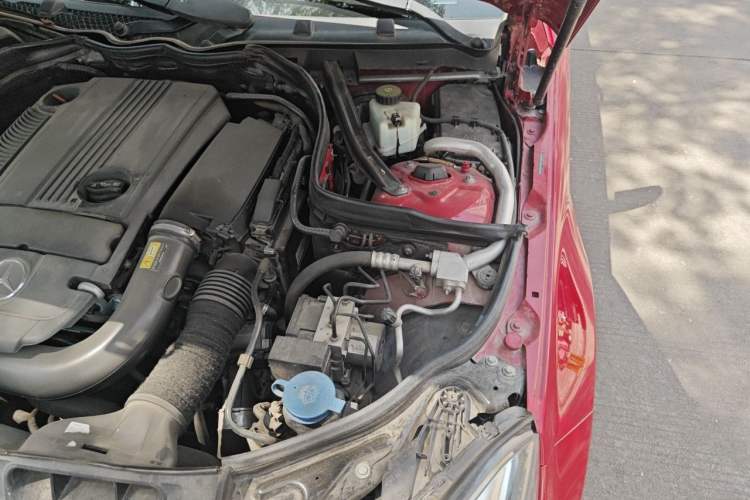 Used Mercedes-Benz C-Class 2013 C 180 Coupe Engine Bay Left