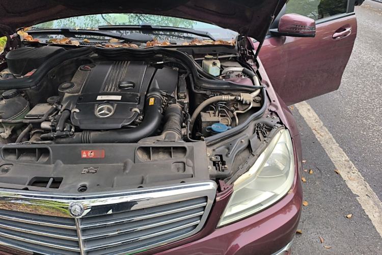 Used Mercedes-Benz C-Class 2013 C 180 CGI Classic Engine Bay Left