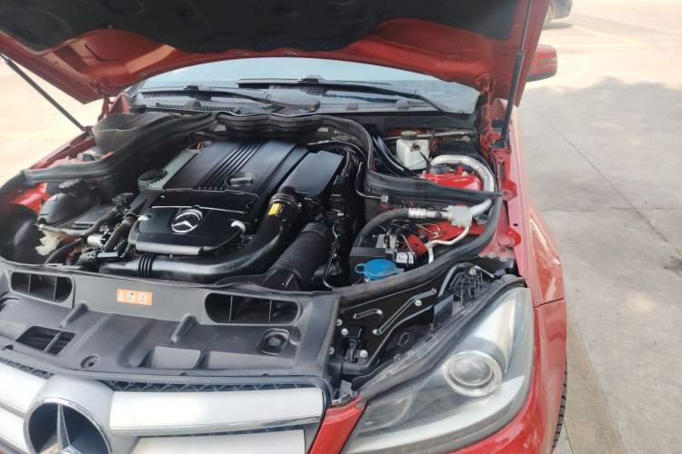 Used Mercedes-Benz C-Class 2013 C 180 Coupe Engine Bay Left