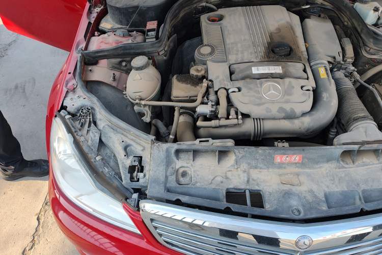 Used Mercedes-Benz C-Class 2013 C 180 Classic Grand Edition Engine Bay Right