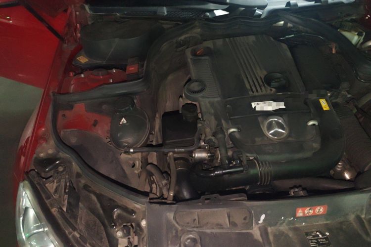 Used Mercedes-Benz C-Class 2013 C 180 CGI Classic Engine Bay Right