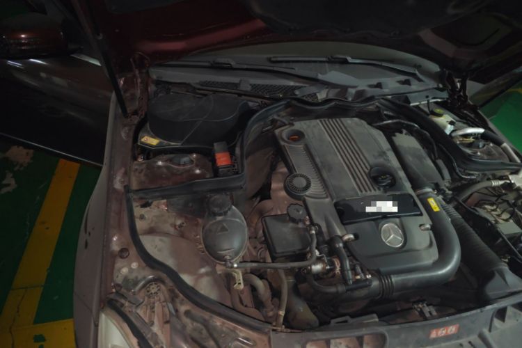 Used Mercedes-Benz C-Class 2013 C 260 CGI Elegant Model Engine Bay Right