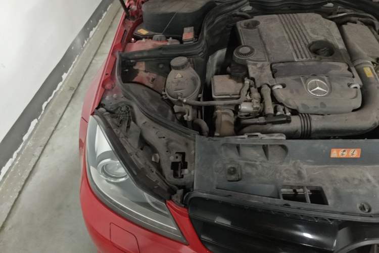 Used Mercedes-Benz C-Class 2013 C 180 Coupe Engine Bay Right