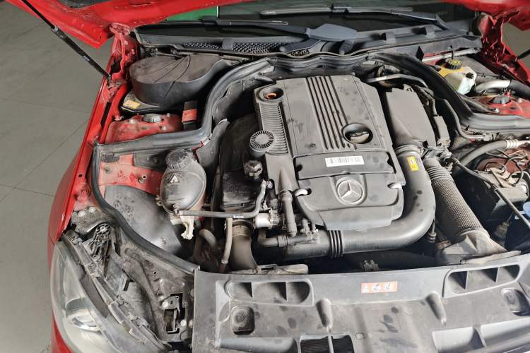 Used Mercedes-Benz C-Class 2013 C 260 CGI Fashion Model Engine Bay Right