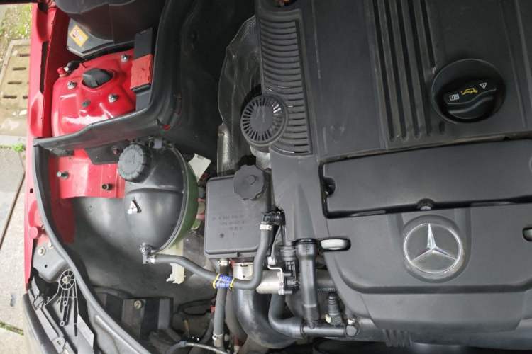 Used Mercedes-Benz C-Class 2013 C 180 Coupe Engine Bay Right