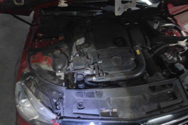Used Mercedes-Benz C-Class 2013 C 260 CGI Elegant Model Engine Bay Right