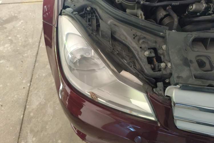 Used Mercedes-Benz C-Class 2013 C 180 CGI Classic Engine Bay Right