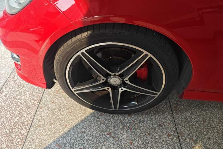 Used Mercedes-Benz C-Class 2013 C 180 Coupe Exterior 7