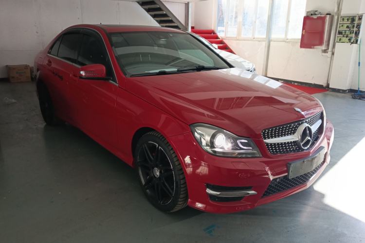 Used Mercedes-Benz C-Class 2013 C 300 Sport Grand Edition Front Right 45 Deg
