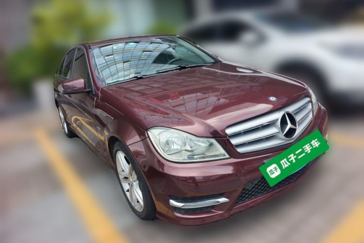 Used Mercedes-Benz C-Class 2013 C 180 Classic Grand Edition Front Right 45 Deg