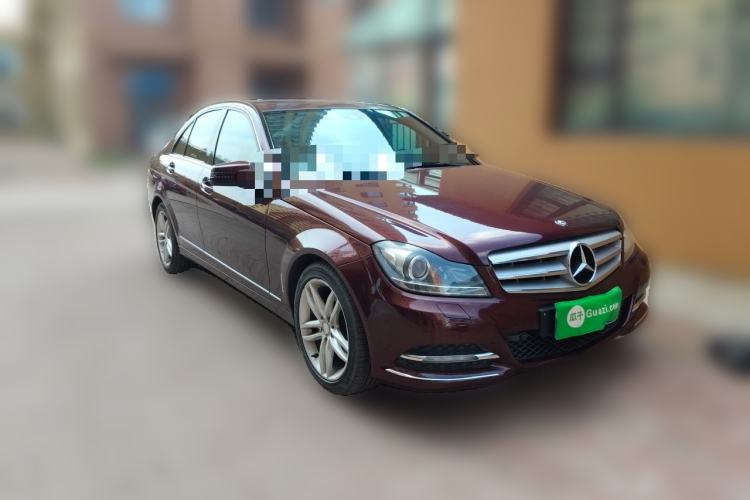 Used Mercedes-Benz C-Class 2013 C 260 CGI Fashion Model Front Right 45 Deg