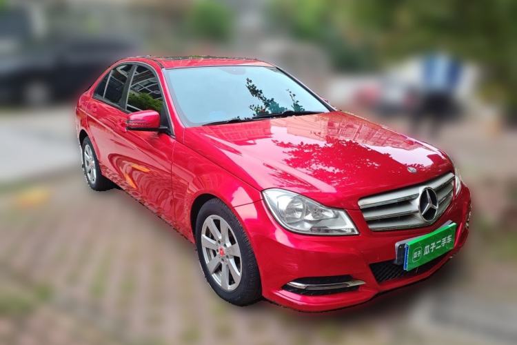 Used Mercedes-Benz C-Class 2013 C 180 CGI Classic Front Right 45 Deg
