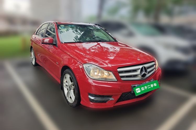 Used Mercedes-Benz C-Class 2013 C 180 Classic Grand Edition Front Right 45 Deg