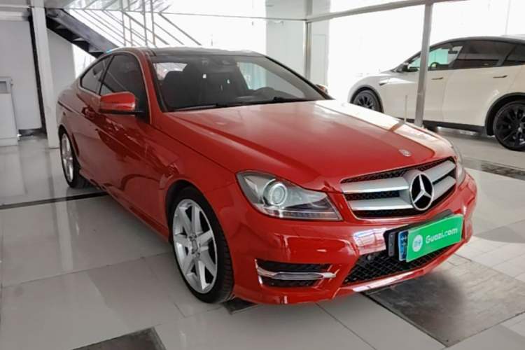 Used Mercedes-Benz C-Class 2013 C 180 Coupe Front Right 45 Deg
