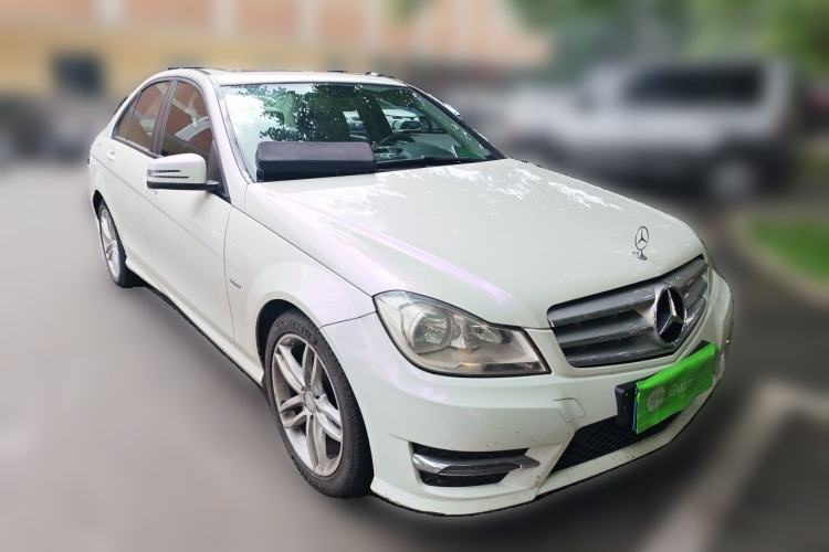 Used Mercedes-Benz C-Class 2013 C 180 Classic Grand Edition Front Right 45 Deg