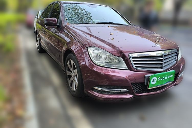 Used Mercedes-Benz C-Class 2013 C 180 CGI Classic Front Right 45 Deg