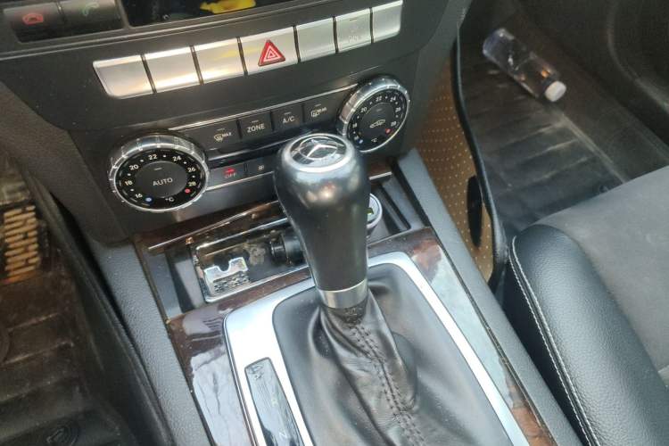 Used Mercedes-Benz C-Class 2013 C 260 CGI Elegant Model Gear Lever