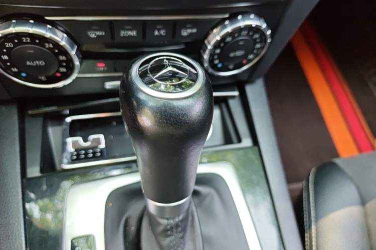 Used Mercedes-Benz C-Class 2013 C 260 Fashion Edition Grand Edition Gear Lever