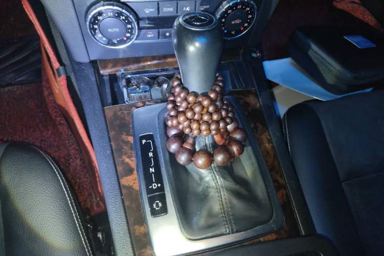 Used Mercedes-Benz C-Class 2013 C 260 CGI Elegant Model Gear Lever